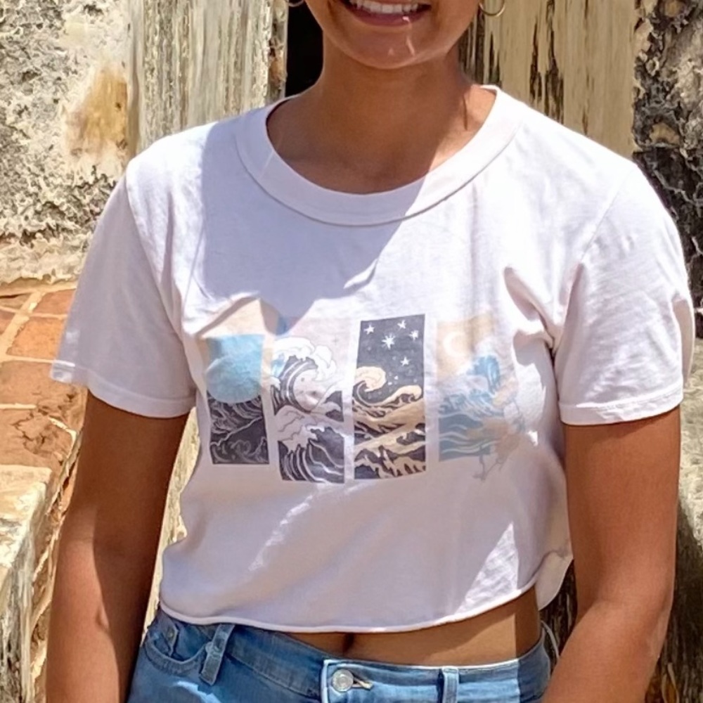 Cropped tee
